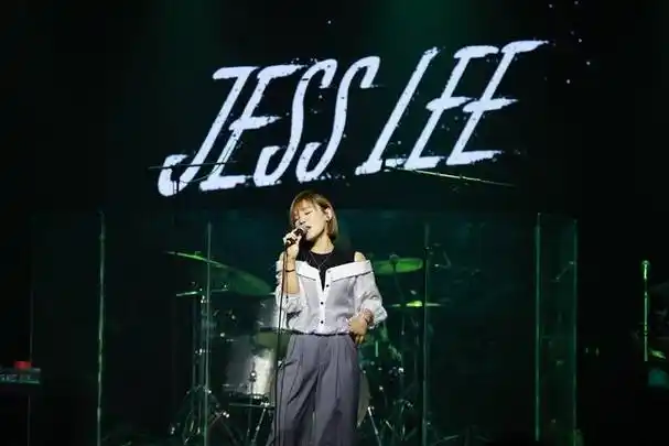 封面福利|本周末,和歌手李佳薇一起"痛快开麦"