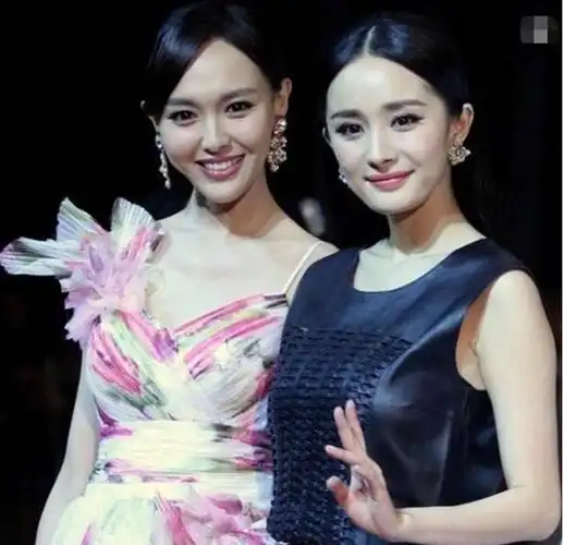 先前跟李易峰,黄轩拍戏传的那些绯闻,现在就成了"板上钉钉"的证据了.