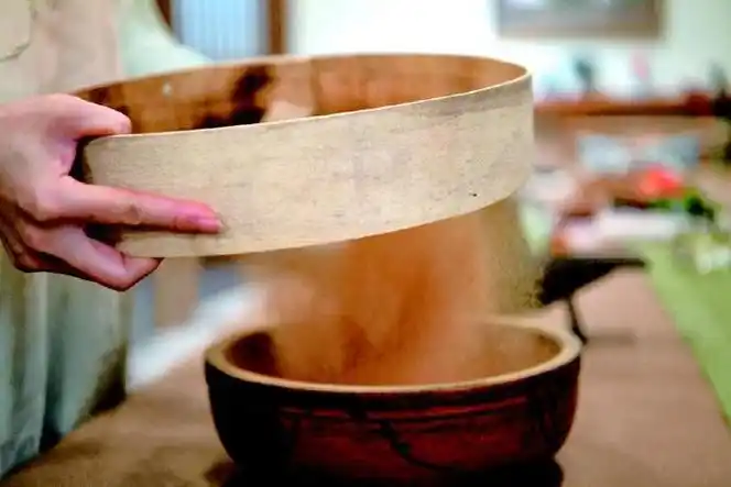 香烟袅袅四代传承若初见