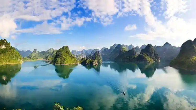 山清水秀·大龙湖—广西上林县_网易视频