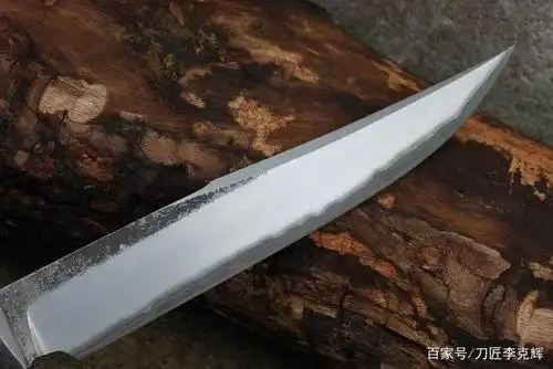 「鉴赏」国王军库斯塔维手工直刀