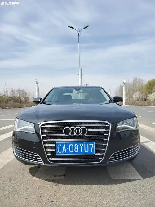 新到12年奥迪a8l,3.0t