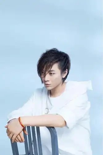 主播榜:pdd斗鱼首播人气破5亿,张大仙直播热度上热