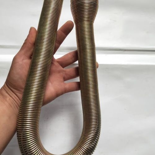 圣科莱弹簧肥管钢丝管中耕施肥机肥管铁种管播种机玉米免耕机铁下肥管