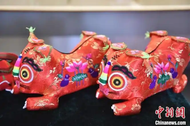 河北景县:端午特色传统布艺受青睐