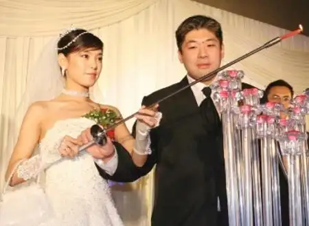 赵文琪的前任老公是导演林浩然,毕业于北京电影学院,是一个70后的导演