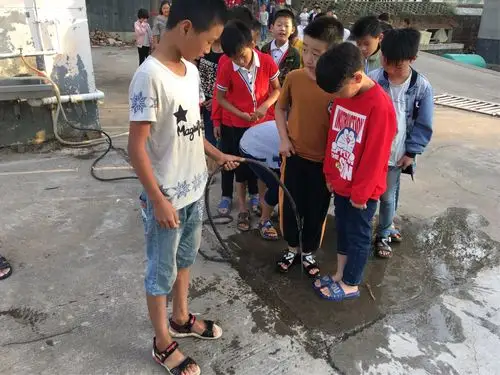 赤足晨练 走出精彩