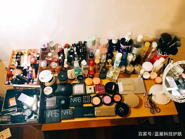 今天帮闺蜜丢了一堆护肤品,爽歪了!