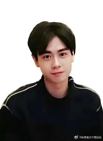 胡一天超话各位看看我,大家有没有小天这种想证件照一样的图啊,想打印