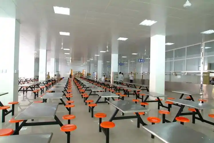 石家庄生活了两年的小编我常把铁道大学门口的小夜市做为后食堂实惠又