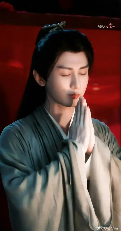 成毅好会演爱人#成毅就是天选古装人吧,即使是戴着面具都能将情感