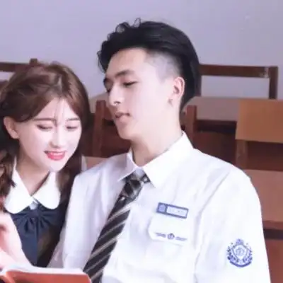 高清清纯的情侣头像真人穿校服图片