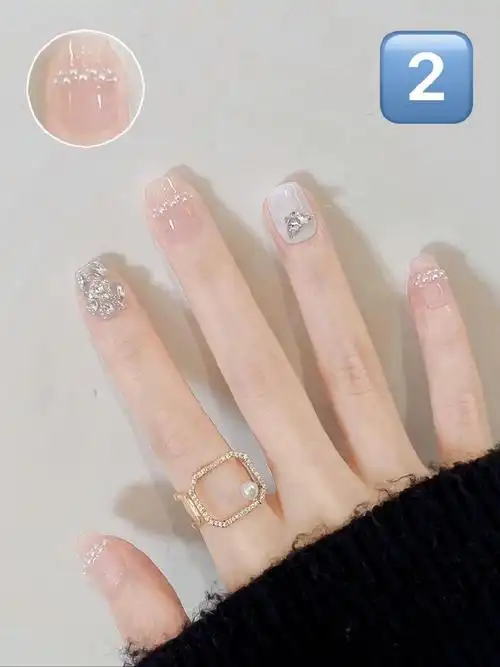 短指甲也可以很高级!温柔显白闪闪惹人爱!
