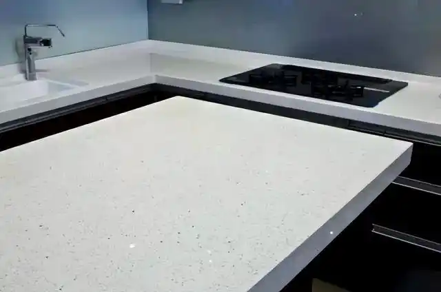 实惠又好用的石英石台面,为何开始不受欢迎了?看看过来人怎么说