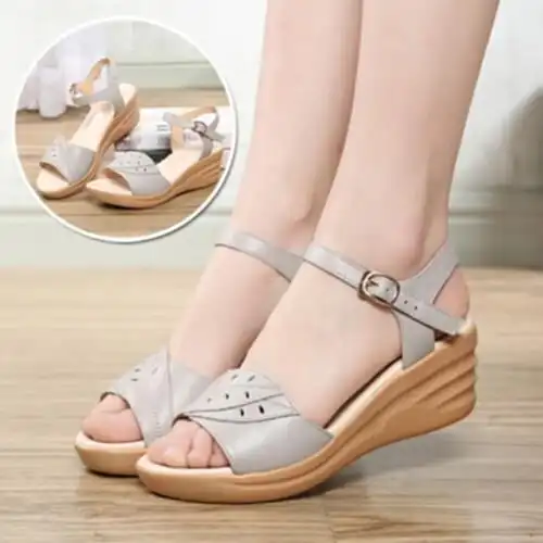 妈妈鞋凉鞋女夏2017新款真皮舒适软底防滑厚底坡跟大码中老年凉鞋