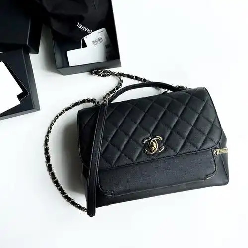 【二手95新】香奈儿(chanel) 大号邮差包黑金荔枝皮单肩包 斜挎包 无