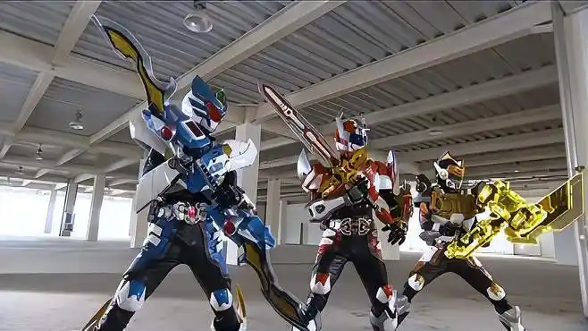 铠甲勇士刑天:路法召唤修罗决战三大铠甲,铠甲小队再丢召唤器!