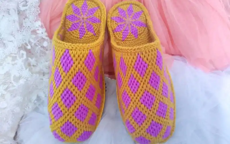 菱形花细毛线拖鞋成品