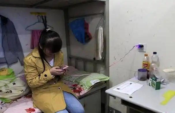 王来春:从富士康打工妹到百亿富婆,赚1800亿后,大方给哥900亿