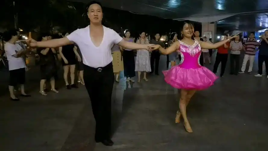 交谊舞北京平四表演