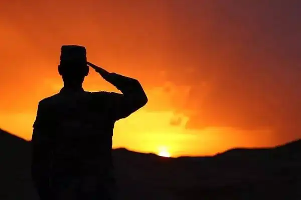 马上退伍了,用一句话总结你当兵的这几年!