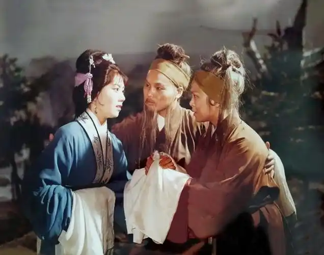 越剧电影五女拜寿高清老照片惊现网络难以抗拒的青春诱惑