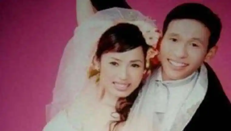 宋小宝:与原配妻子结婚七年,走红后低调离婚,转头娶美女粉丝