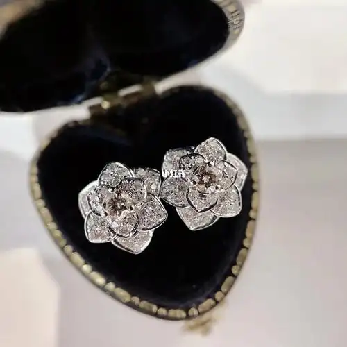 93畅销经典伯爵花9418k金钻石耳钉9650分