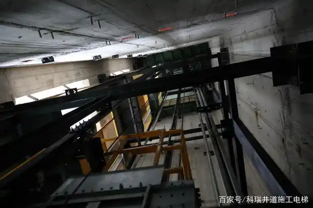 国内一流总包单位都在用,井道施工升降机到底有多好?
