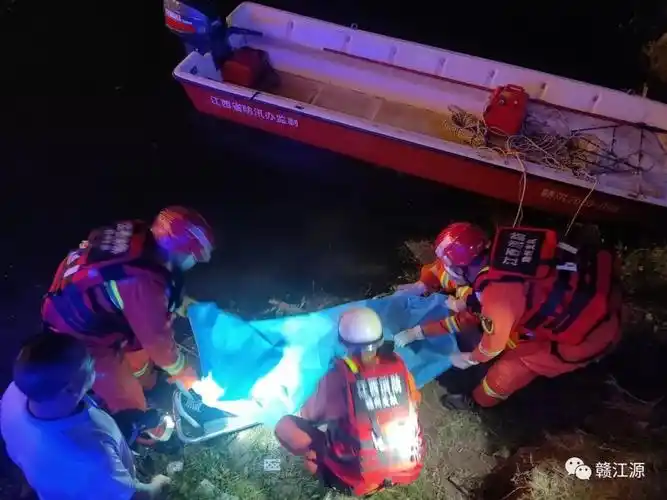 惋惜赣州20岁男子溺水身亡