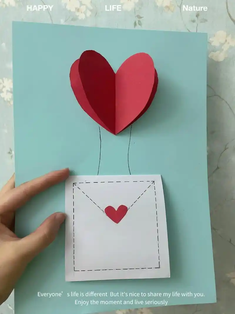 教师节感恩节|手工感谢贺卡 手工感谢贺卡制作过程: 1,红色稍微硬一点