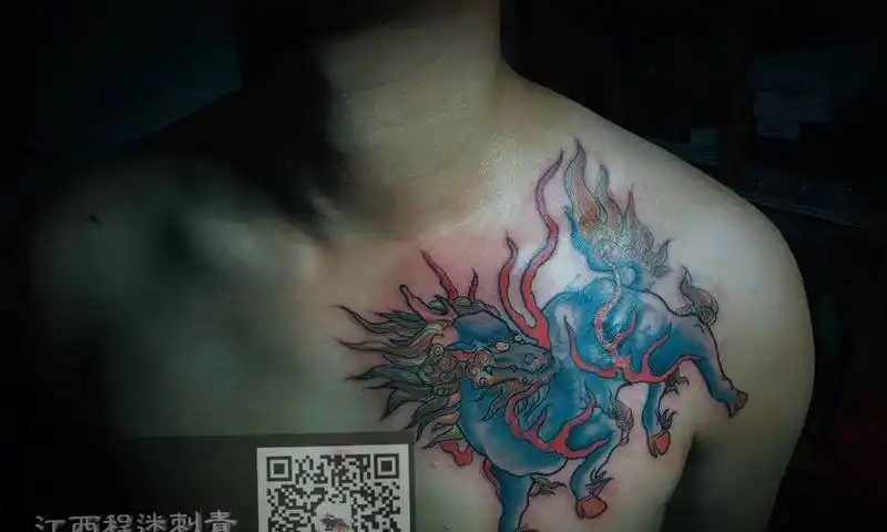 麒麟纹身图片_胸部新传统纹身图案