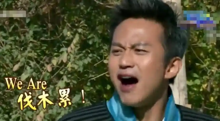 原创邓超孙俪一家四口下地挖红薯孙俪手法专业邓超像在录跑男