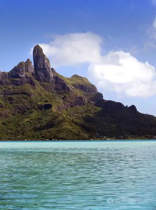 蔚蓝礁湖,以 borabora 岛,波利尼西亚.山, 海, 树