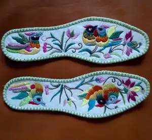 纯手工高级定制岷县洮绣原创纯手工纯棉刺绣鞋垫按摩保健鸳鸯戏水