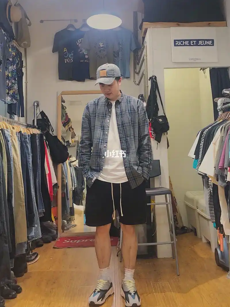 本人身高180,体重160