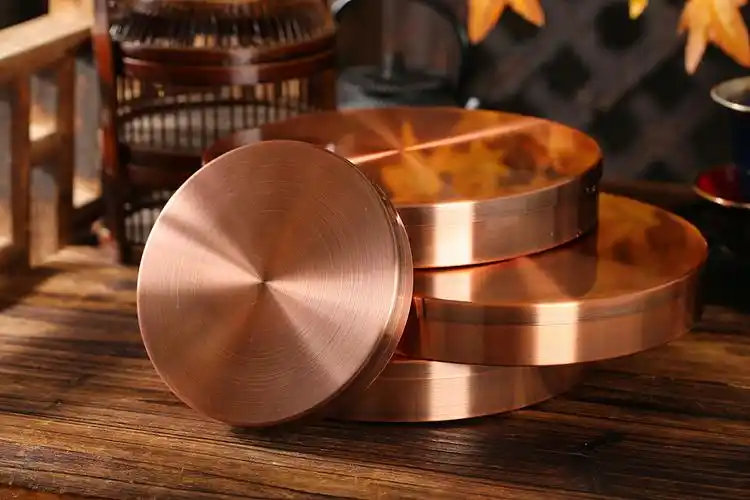 一铜家居 古铜色金属茶饼盒普洱茶福鼎白茶礼盒设计