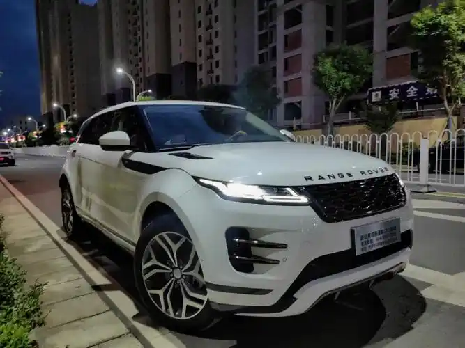 路虎极光混动版小老虎