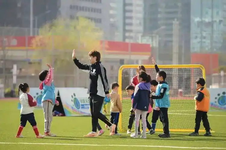 先到先得月坛体育场足球公开课返场免费预约通道