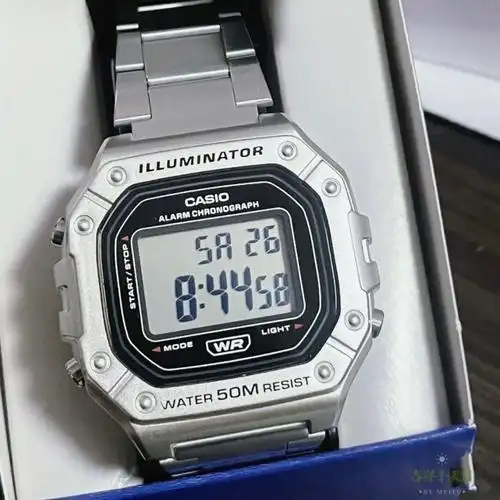 casio卡西欧 海外代购 a168wem-1 复古日本石英方形带闹钟时尚防水