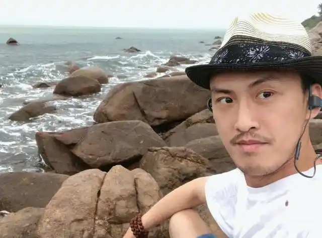 高能学霸网络剧出道他是职业法师刘海柱网友下一个沈腾