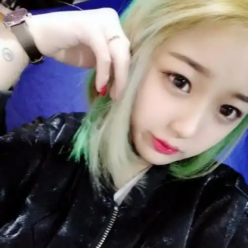 你的娇娇(小仙女集团)(o345514269) @·娜娜·-(o56952427) @bel