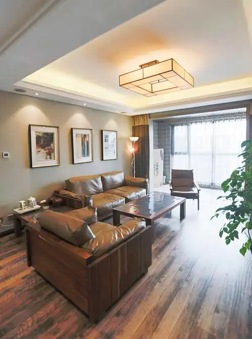 145平新中式三居装修客厅吊顶
