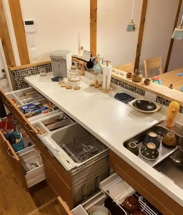 日本人的厨房设计太巧妙了,这5个设计,值得国内设计师借鉴学习_收纳