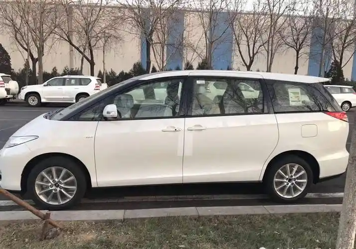 丰田"子弹头"重现江湖,2023款"普瑞维亚"正式到港,还是熟悉的气质