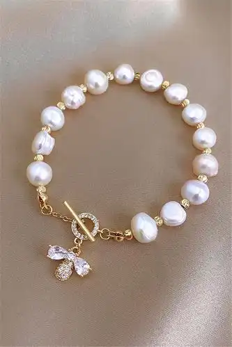 气质珍珠手链女锆石小蜜蜂手镯2020年新款潮学生闺蜜网红手饰品