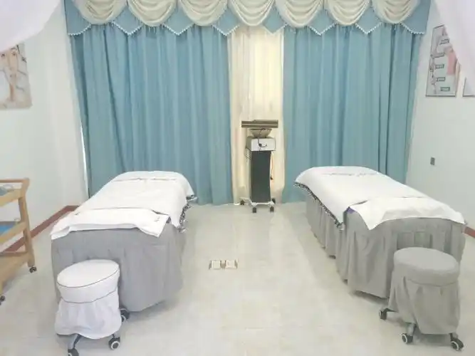 8万【美容院转让】 包含2个月房租!赠送30万装修.