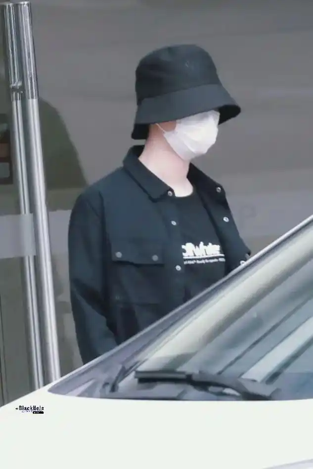 我靠,好胸肌99#王俊凯 #王俊凯让人心动的n个瞬间 #从开 - 抖音