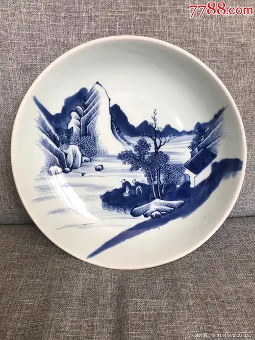 清康熙青花山水人物盘