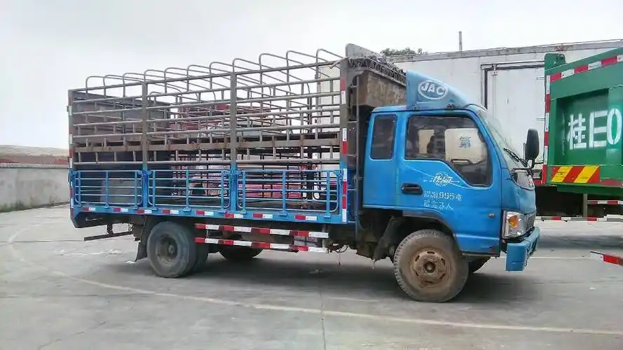 2010年4月江淮4米8栅栏式,包过户5万3 元